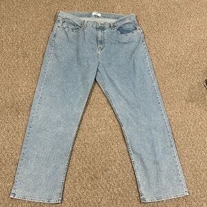 90s loose straight levis jean never worn